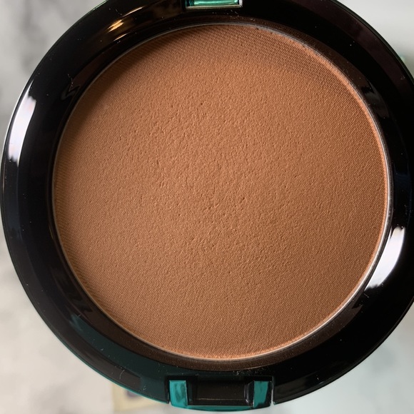 GOLDEN Alluring Aquatic Bronzer MAC Bronzing Powder - Picture 8 of 17